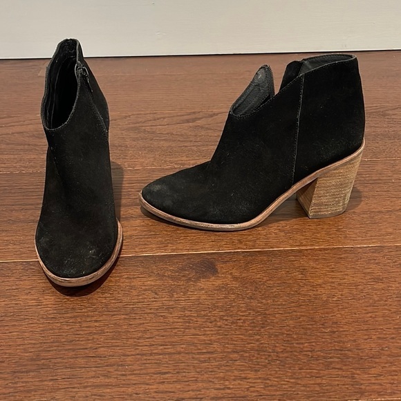Jeffrey Campbell Women’s Black Booties Size 39/9 - Picture 1 of 9